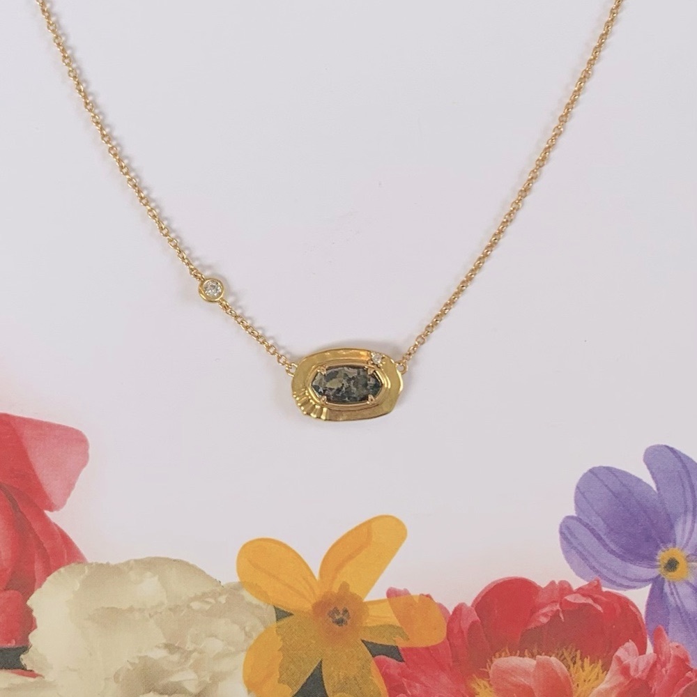 Kendra Scott Anna Vintage Gold Pendant Necklace in Pyrite